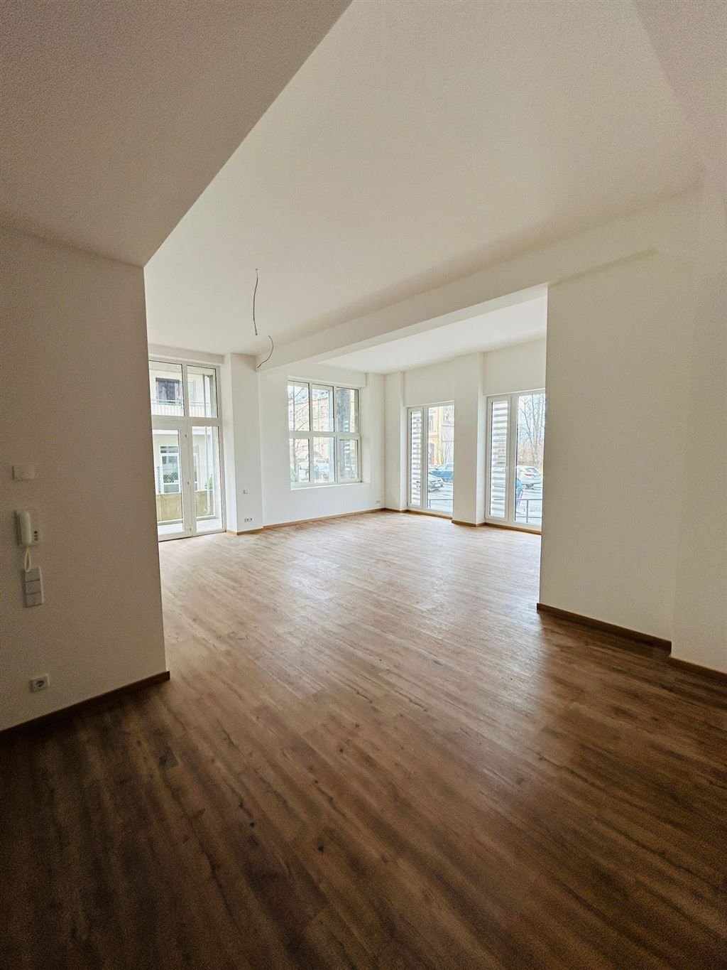 Wohnung zur Miete 875 € 2,5 Zimmer 102,7 m²<br/>Wohnfläche Neefestraße 7 Kapellenberg 810 Chemnitz 09119