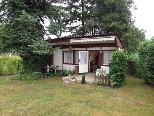 Bungalow zum Kauf 29.000 € 1 Zimmer 25 m² 397 m² Grundstück frei ab sofort Hänchen Kolkwitz 03099