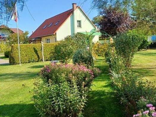 Einfamilienhaus zum Kauf 325.000 € 5 Zimmer 180 m² 2.661 m² Grundstück Blumenholz 17237