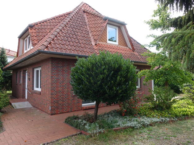 Einfamilienhaus zum Kauf 279.500 € 5 Zimmer 139 m² 603 m² Grundstück Eystrup 27324