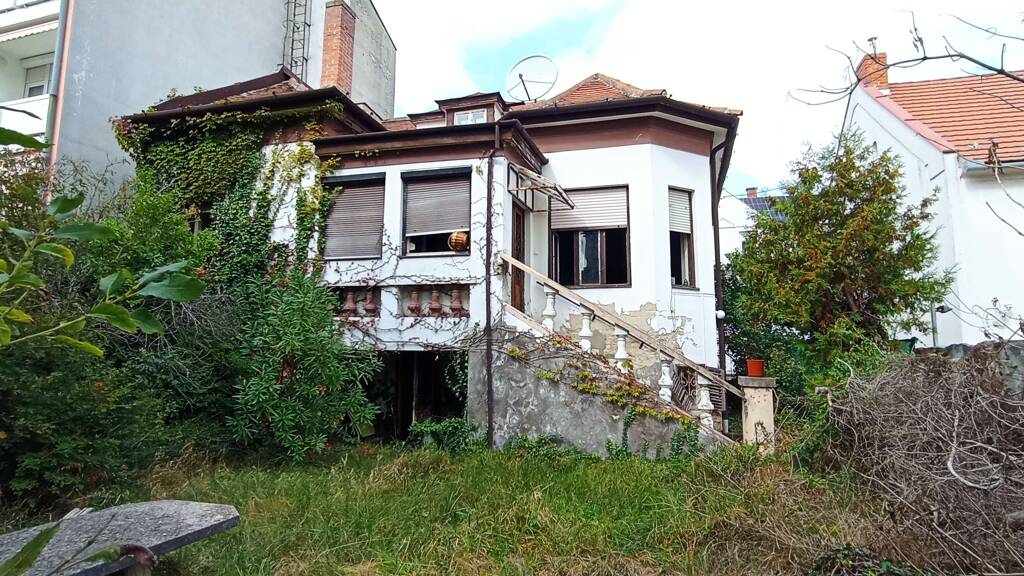 Einfamilienhaus zum Kauf 215.000 € 6 Zimmer 243 m² 391 m² Grundstück frei ab sofort Keszthely