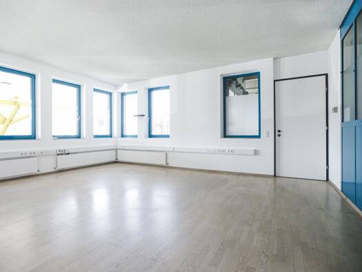 Bürofläche zur Miete 471 € 1 Zimmer 30,8 m² Bürofläche Klaus 6833