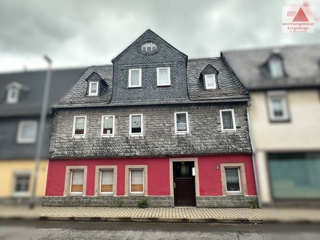 Stadthaus zum Kauf 44.000 € 10 Zimmer 120 m² 261 m² Grundstück Hartenstein 08118