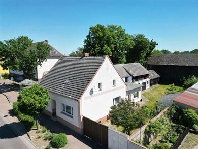 Einfamilienhaus zum Kauf 119.000 € 5 Zimmer 110 m² 1.077 m² Grundstück frei ab sofort Tucheim Tucheim 39307