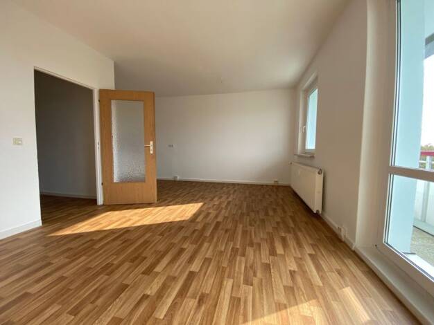 Wohnung zur Miete 292 € 1 Zimmer 38 m² 5. Geschoss Gerhard-Marcks-Straße 11 Südliche Neustadt Halle 06124