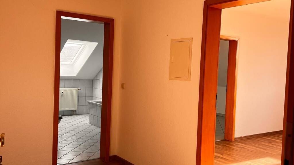 Wohnung zur Miete 411 € 3 Zimmer 68,4 m² 4. Geschoss frei ab sofort Lindenaustraße 29 Altenburg 04600