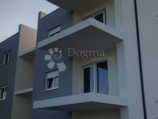 Wohnung zum Kauf 225.000 € 3 Zimmer 75 m² 2. Geschoss Plano, Trogir - Okolica Trogir