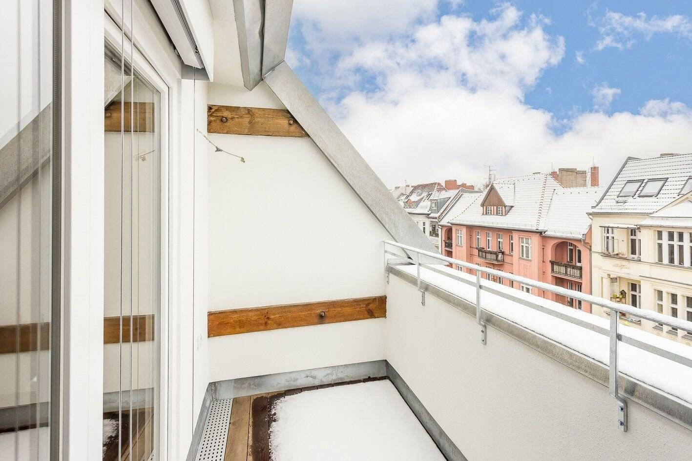 Property thumbnail 9