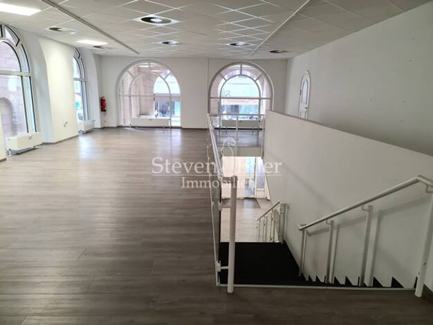 Laden zur Miete 13 € 310 m² Verkaufsfläche Lorenz Nürnberg 90402