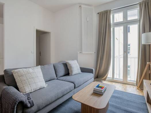 Wohnung zur Miete 1.050 € 2 Zimmer 41 m² 3. Geschoss Weisestraße 51 Neukölln Neukölln 12049