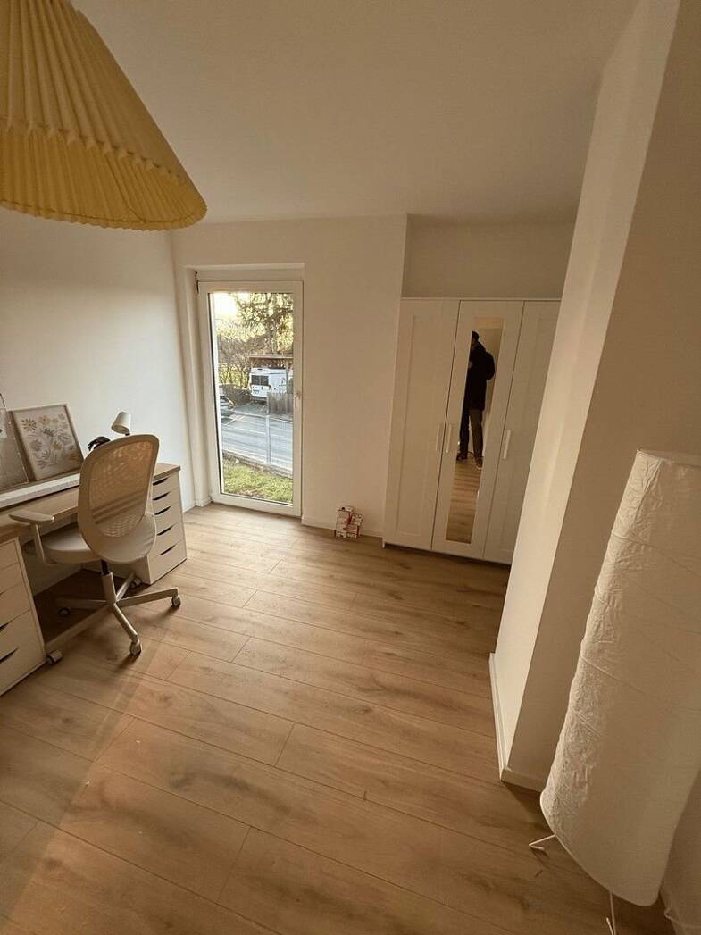 WG-Zimmer zur Miete Wohnen auf Zeit 525 € 18 m² 1. Geschoss Burgberg Erlangen 91054