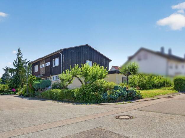 Doppelhaushälfte zum Kauf 375.000 € 5,5 Zimmer 141 m² 371 m² Grundstück Dietlingen Keltern 75210