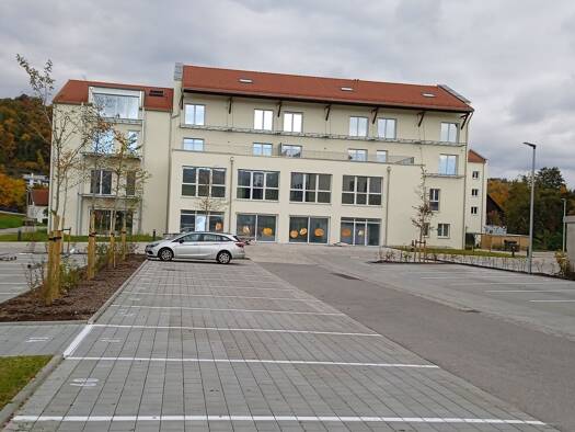 Wohnung zur Miete 1.123 € 3 Zimmer 88,1 m² Geschoss 3/3 frei ab sofort Alleestraße 27 Kelheim 93309