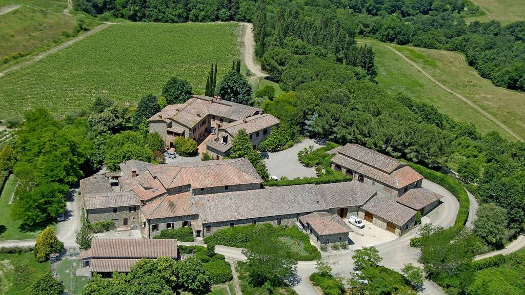 Rustico zum Kauf 11.000.000 € 25 Zimmer 3.200 m² 1.330.000 m² Grundstück frei ab sofort Località Celolle Castellina In Chianti 53036