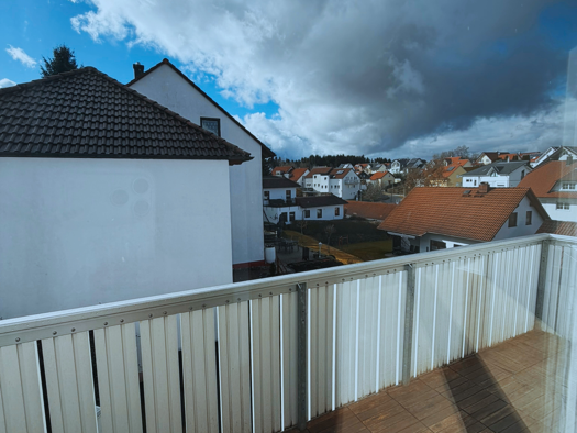 Penthouse zur Miete 700 € 4 Zimmer 63,5 m² Geschoss 2/3 frei ab sofort Erolzheim 88453