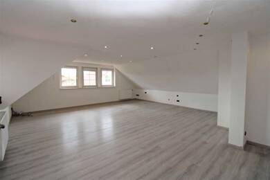 Wohnung zur Miete 1.270 € 4 Zimmer 127 m² Dachgeschoss, 2. Geschoss frei ab sofort Niedervellmar Vellmar 34246