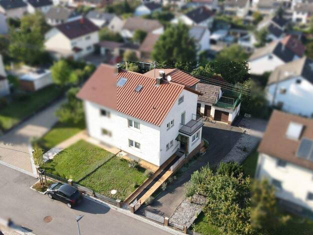 Doppelhaushälfte zum Kauf 299.000 € 5 Zimmer 111 m² 407 m² Grundstück Oberderdingen 75038