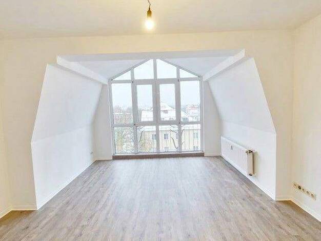 Wohnung zur Miete 660 € 3 Zimmer 90,3 m² 4. Geschoss frei ab 05.04.2026 Große Diesdorfer Str. 12 Stadtfeld Ost Magdeburg 39108