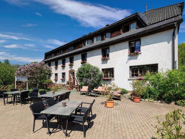 Hotel zum Kauf 1.580.000 € 15 Zimmer 2.850 m² Grundstück Höchenschwand Höchenschwand 79862