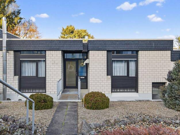 Reihenmittelhaus zum Kauf 675.000 € 5 Zimmer 160,9 m² 425 m² Grundstück Bergwald Karlsruhe 76228