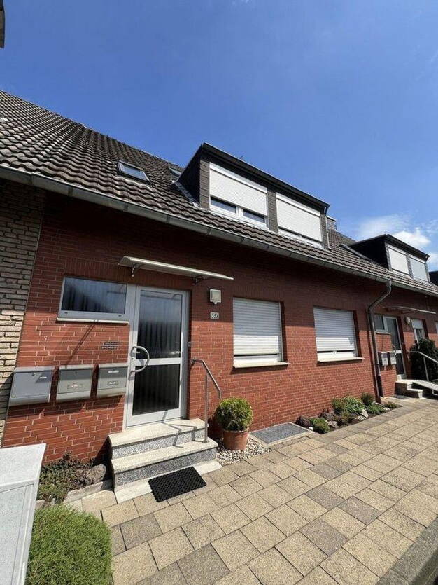 Wohnung zur Miete 770 € 2,5 Zimmer 67,6 m² 1. Geschoss Donatus Str.55C Straberg Dormagen 41542