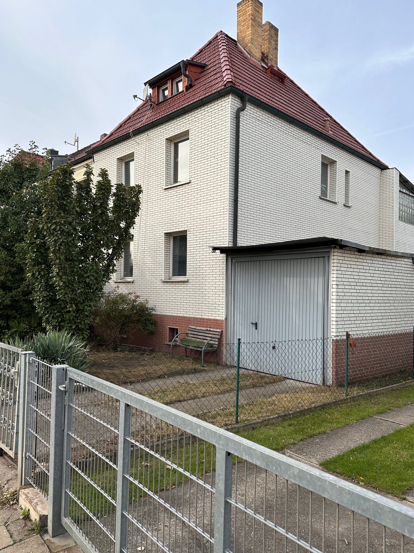 Einfamilienhaus zum Kauf 299.000 € 5 Zimmer 143 m²<br/>Wohnfläche 271 m²<br/>Grundstück Böhlitz-Ehrenberg Leipzig 04178