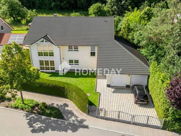 Mehrfamilienhaus zum Kauf 790.000 € 8 Zimmer 230 m² 680 m² Grundstück Lauffen Deißlingen 78652