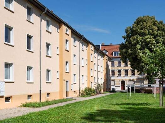 Wohnung zur Miete 224 € 2 Zimmer 38 m² 2. Geschoss Halberstädter Straße 33 Aschersleben 06449