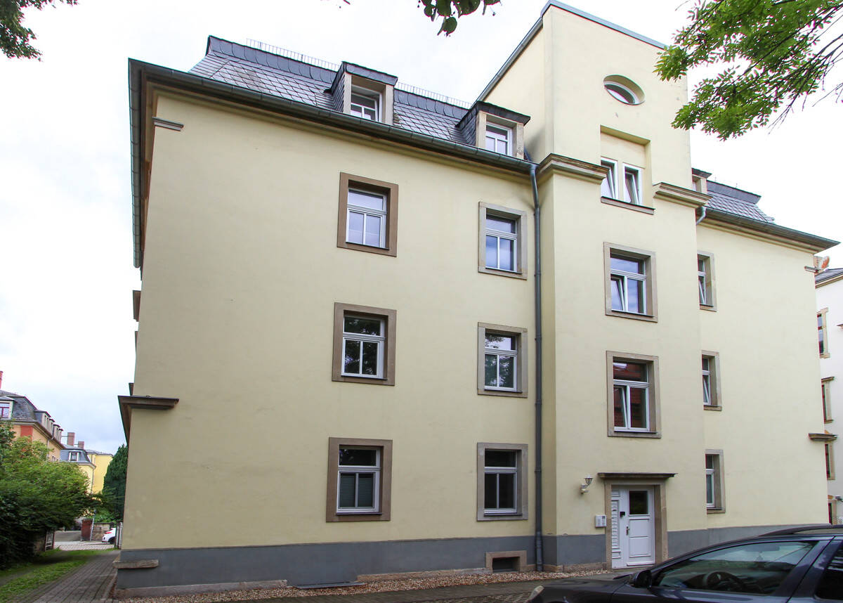 Property thumbnail 2