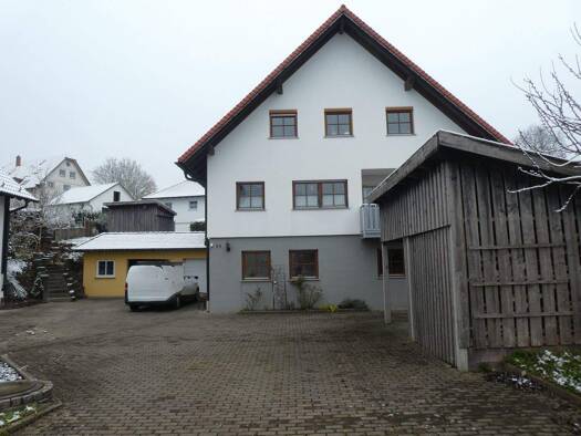 Mehrfamilienhaus zum Kauf als Kapitalanlage geeignet 495.000 € 10 Zimmer 213,5 m² 775 m² Grundstück Seibranz Bad Wurzach 88410