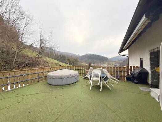 Mehrfamilienhaus zum Kauf 550.000 € 8 Zimmer 235 m² 1.205 m² Grundstück Niedertegernau Kleines Wiesental 79692