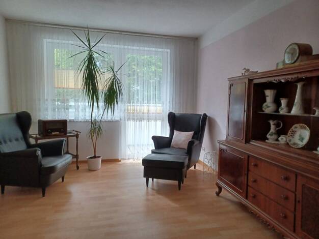 Wohnung zur Miete 287 € 1 Zimmer 34,9 m² 1. Geschoss Dittesstraße 60 Westend Plauen 08523