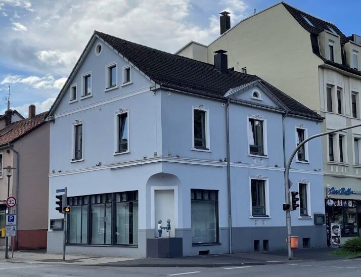 Bürogebäude zur Miete 2.999 € 13 Zimmer 300 m²<br/>Bürofläche Detmold - Kernstadt Detmold 32756