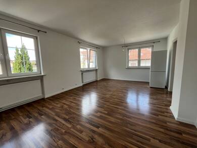 Wohnung zur Miete 590 € 3 Zimmer 82 m² frei ab 15.07.2025 Neustadt Neustadt bei Coburg 96465