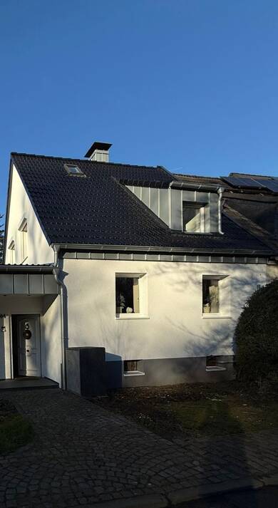 Haus zur Miete 1.990 € 3 Zimmer 150 m² Ohligs Unterland - Heide Solingen 42697