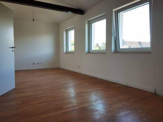 Wohnung zur Miete 1.100 € 4 Zimmer 110 m² 2. Geschoss Jägerhofstr. 135 Elberfeld Wuppertal 42119