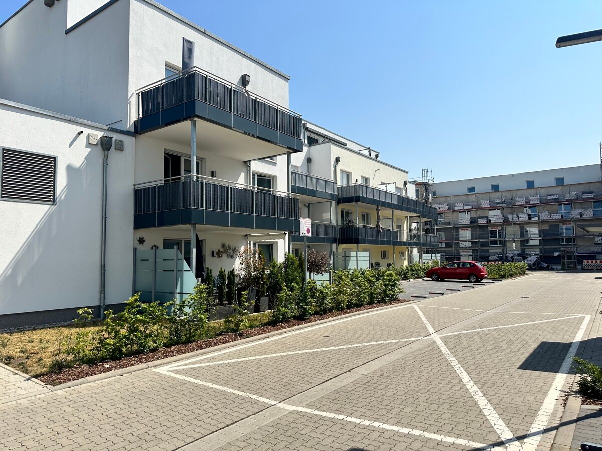 Wohnung zur Miete 675 € 2 Zimmer 70,9 m²<br/>Wohnfläche 2.<br/>Geschoss 01.12.2024<br/>Verfügbarkeit Emmerich Emmerich am Rhein 46446