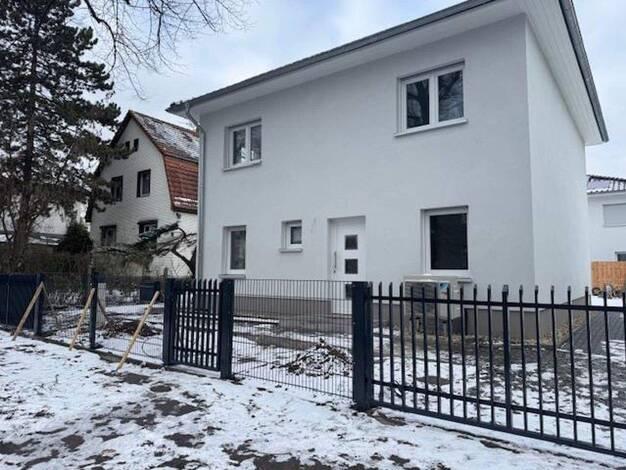 Einfamilienhaus zur Miete - Erstbezug 2.650 € 4 Zimmer 137 m² 300 m² Grundstück frei ab sofort Tiniusstr. 35 Heinersdorf Berlin 13089