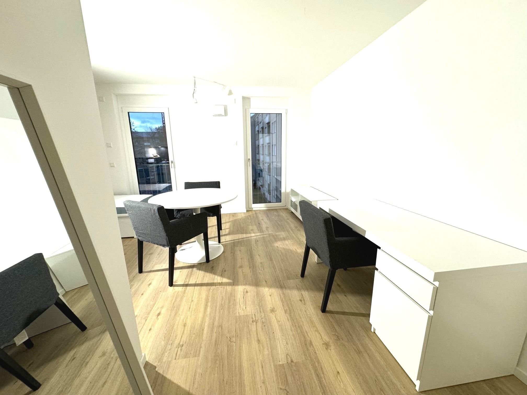 Studio zur Miete 708 € 1 Zimmer 31 m²<br/>Wohnfläche 1.<br/>Geschoss ab sofort<br/>Verfügbarkeit Kunigundenstraße 9 St. Leonhard Nürnberg 90439