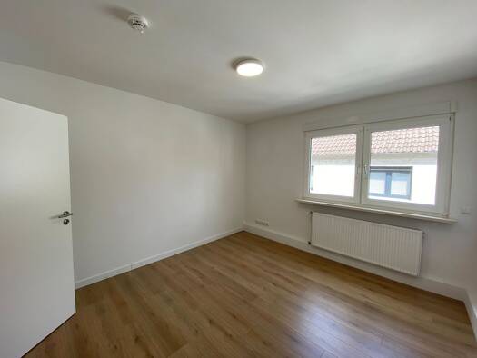 Wohnung zur Miete 500 € 1 Zimmer 14 m² 1. Geschoss frei ab sofort Weisenau Mainz 55130