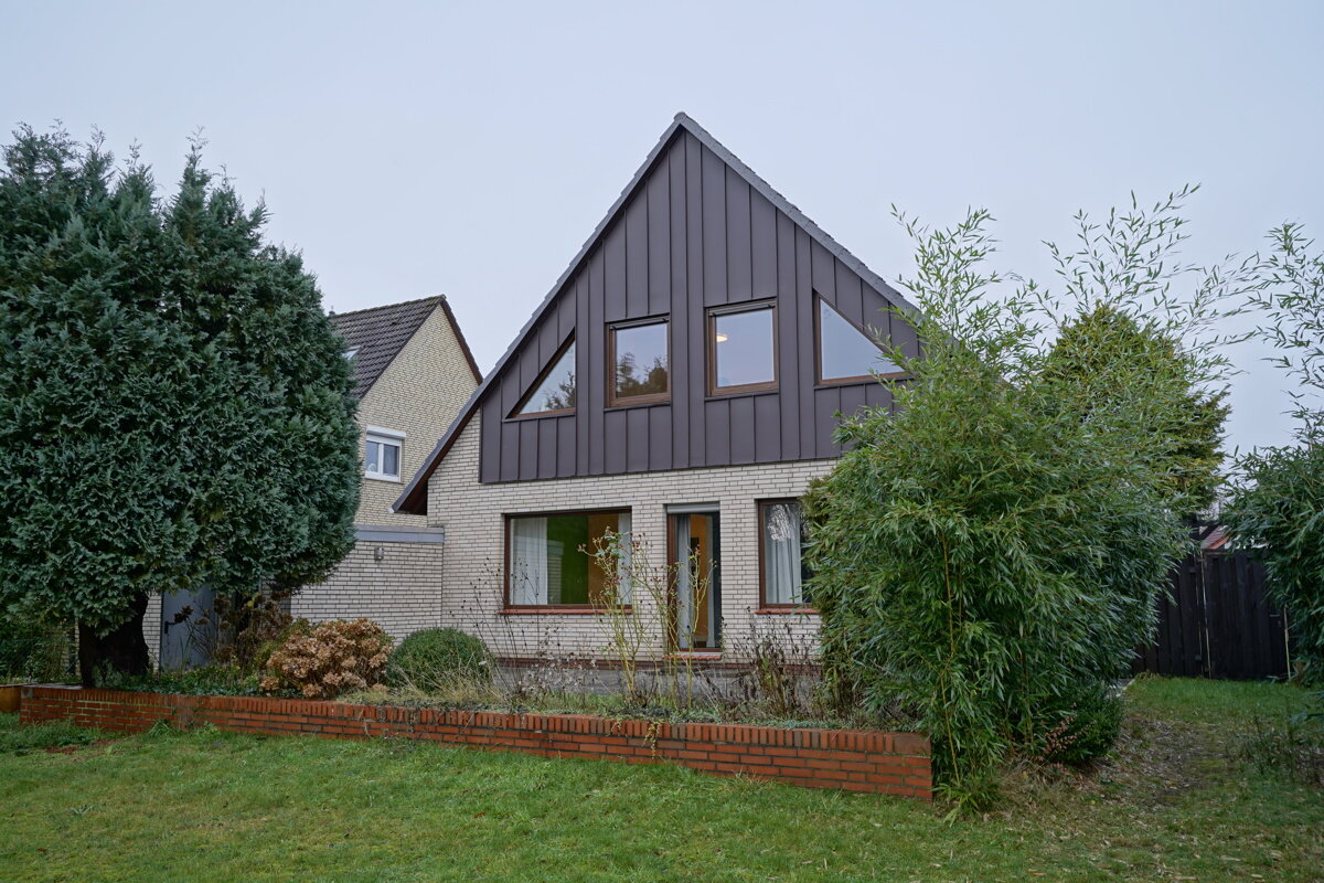 Einfamilienhaus zum Kauf 449.000 € 5 Zimmer 140 m²<br/>Wohnfläche 1.052 m²<br/>Grundstück Altenwalde Cuxhaven 27478