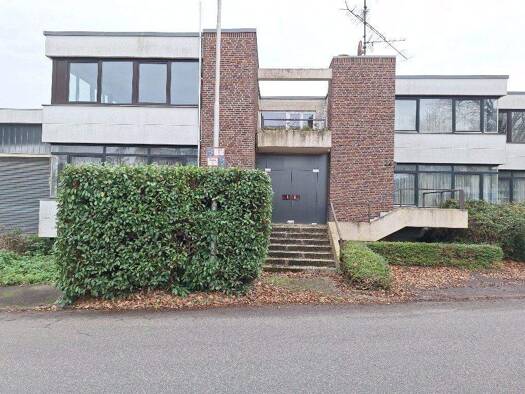 Lagerhalle zur Miete provisionsfrei 2.600 m² Lagerfläche teilbar ab 1.500 m² St.-Jobser-Straße Broichweiden Würselen 52146