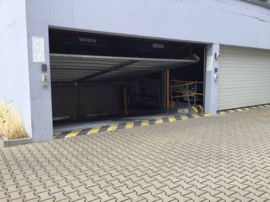 Außenstellplatz zur Miete provisionsfrei 95 € Max-Quarck-Straße 28 Sachsenhausen Frankfurt am Main 60596