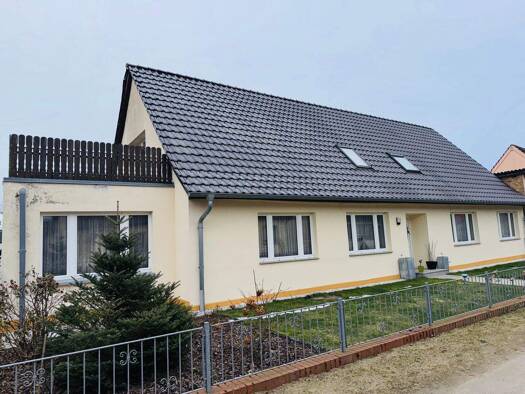 Einfamilienhaus zum Kauf 239.000 € 5 Zimmer 224 m² 1.626 m² Grundstück frei ab sofort Banzkow Banzkow 19079