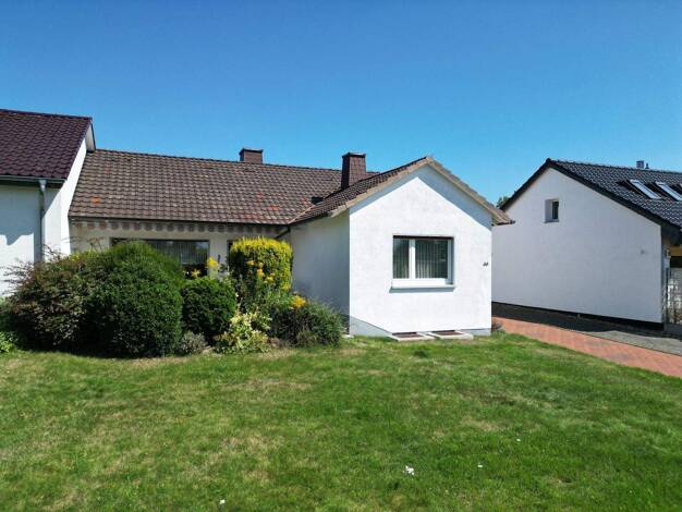 Doppelhaushälfte zum Kauf 255.000 € 4 Zimmer 99,4 m² 703 m² Grundstück Vellmar-West Vellmar 34246