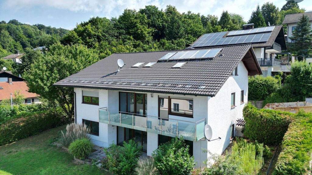 Wohnung zur Miete 900 € 3 Zimmer 77 m² Deggenau Deggendorf 94469