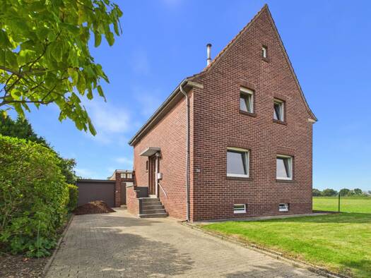Einfamilienhaus zur Miete 900 € 5 Zimmer 105 m² 890 m² Grundstück Unterbruch Heinsberg 52525