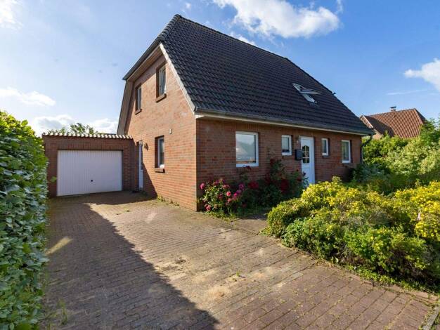 Einfamilienhaus zur Miete 1.300 € 4 Zimmer 134 m² 620 m² Grundstück Niebüll 25899