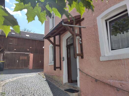 Mehrfamilienhaus zum Kauf 259.000 € 206 m² 499 m² Grundstück frei ab sofort Marktredwitz 95615