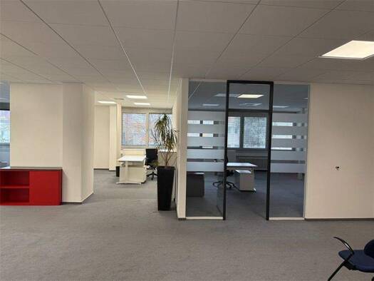 Bürofläche zur Miete 14 € 6 Zimmer 288 m² Bürofläche Holzhauser Str. 44-46 Tegel Berlin 13509